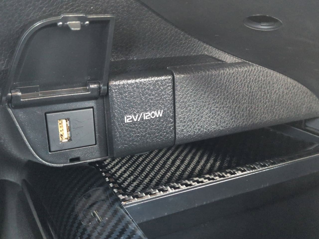 Thumbnail: 2021 Toyota Camry - 28