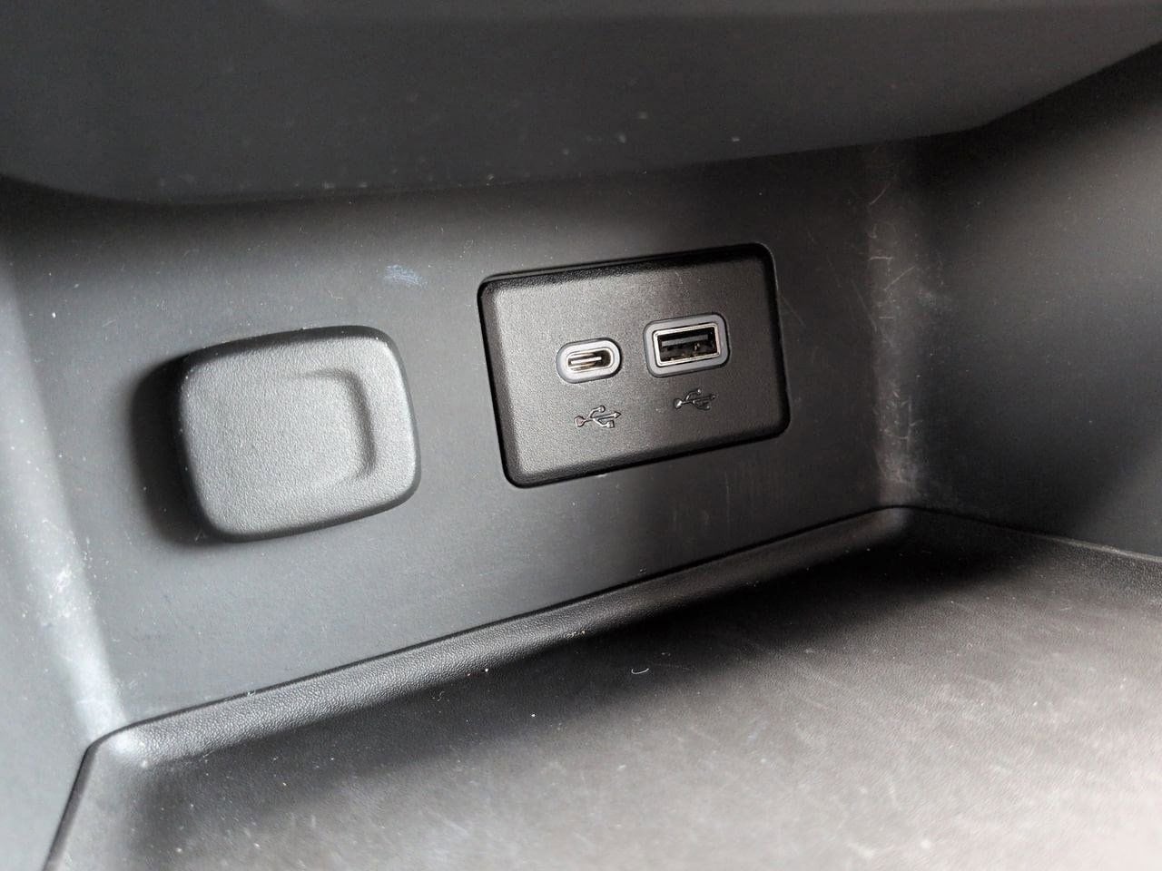 Thumbnail: 2022 GMC Acadia - 29