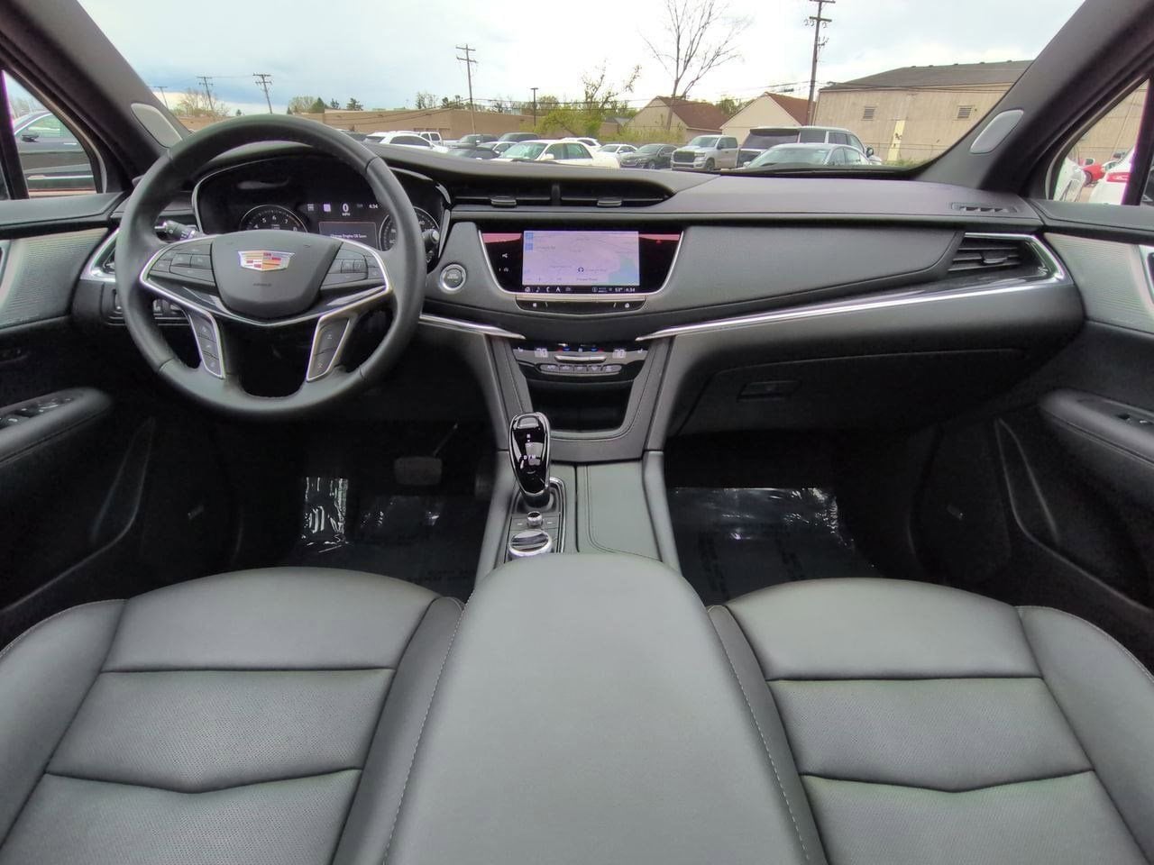 Thumbnail: 2023 Cadillac XT5 - 15
