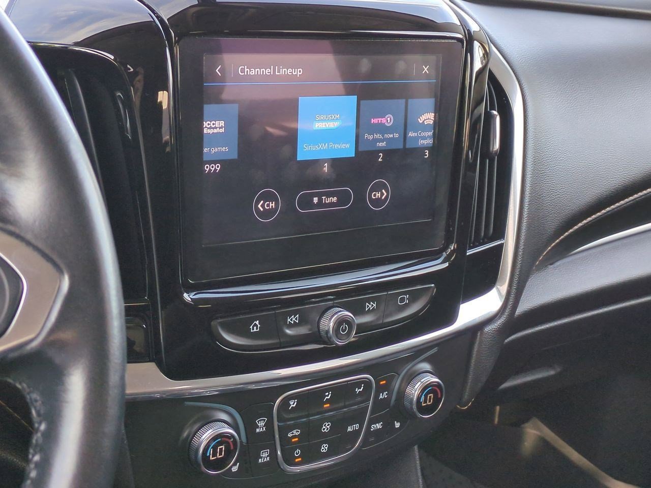 Thumbnail: 2020 Chevrolet Traverse - 26