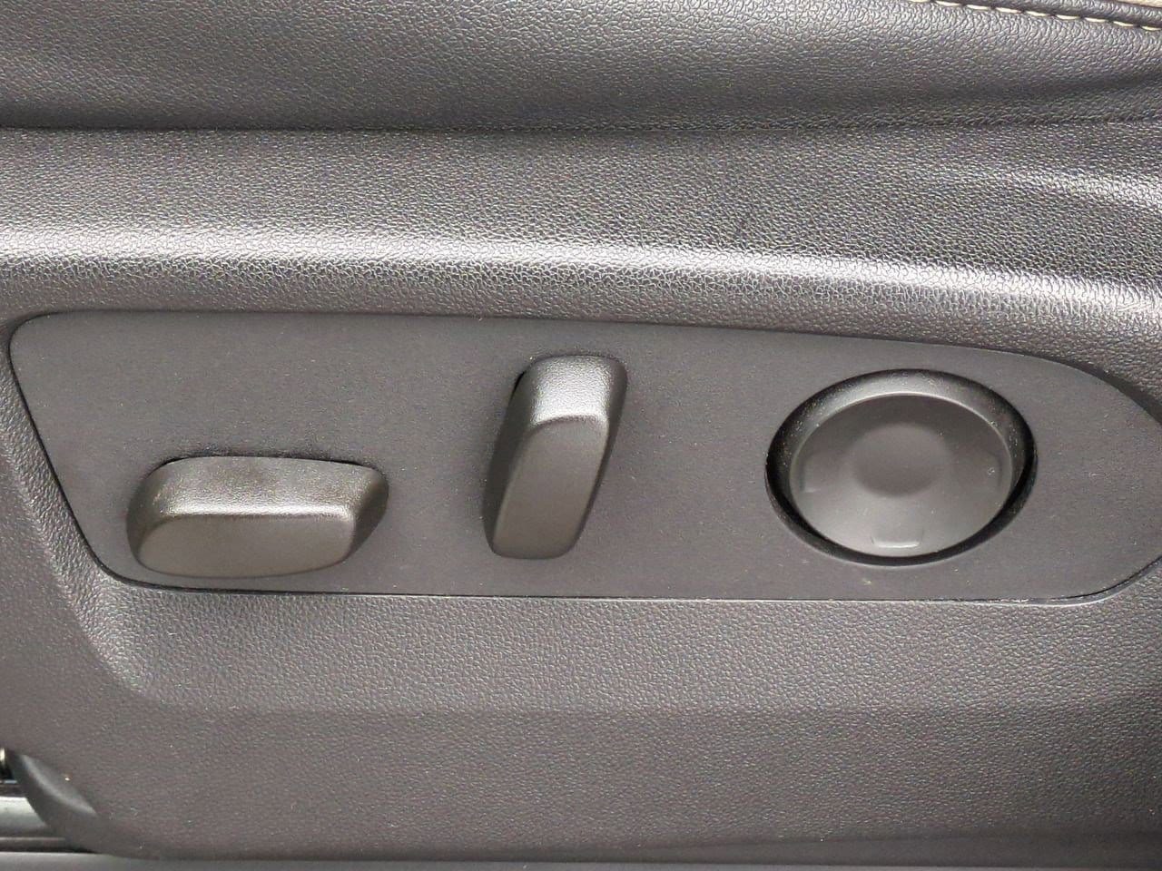 Thumbnail: 2023 Chevrolet Suburban - 16