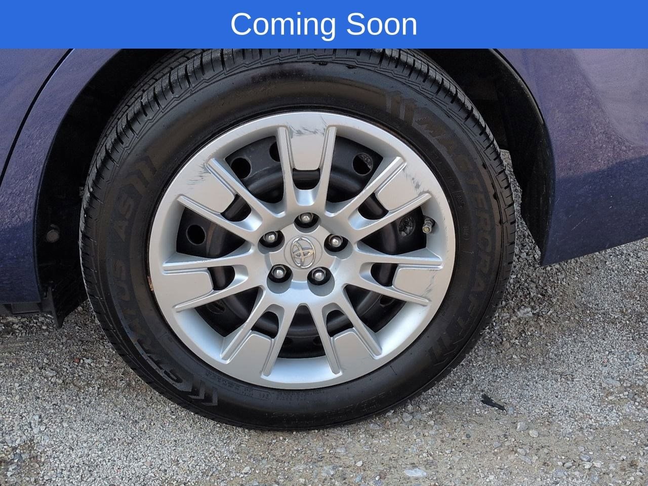 Thumbnail: 2015 Toyota Corolla - 13