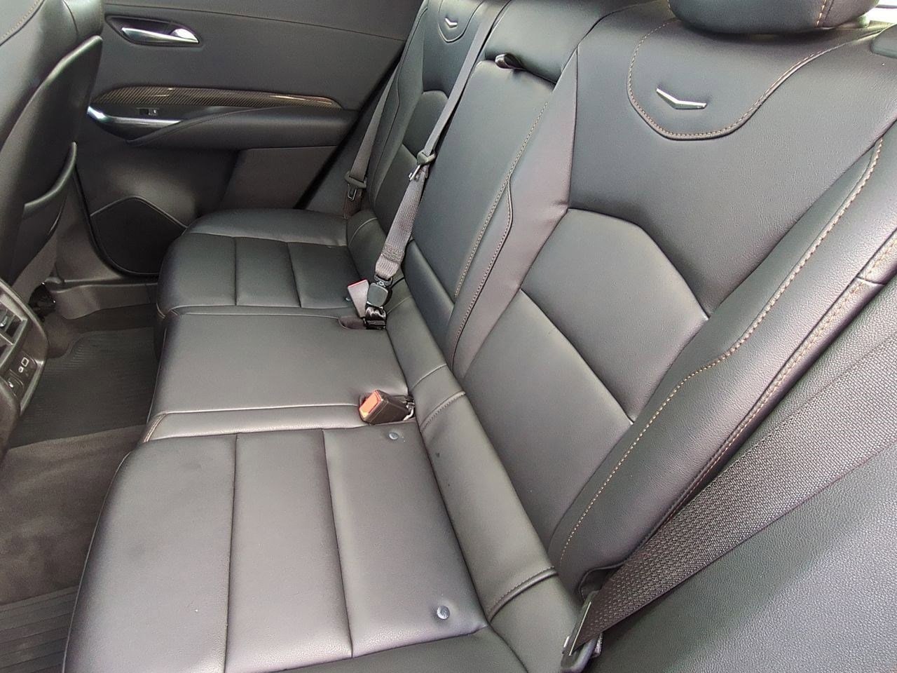 Thumbnail: 2023 Cadillac XT4 - 19