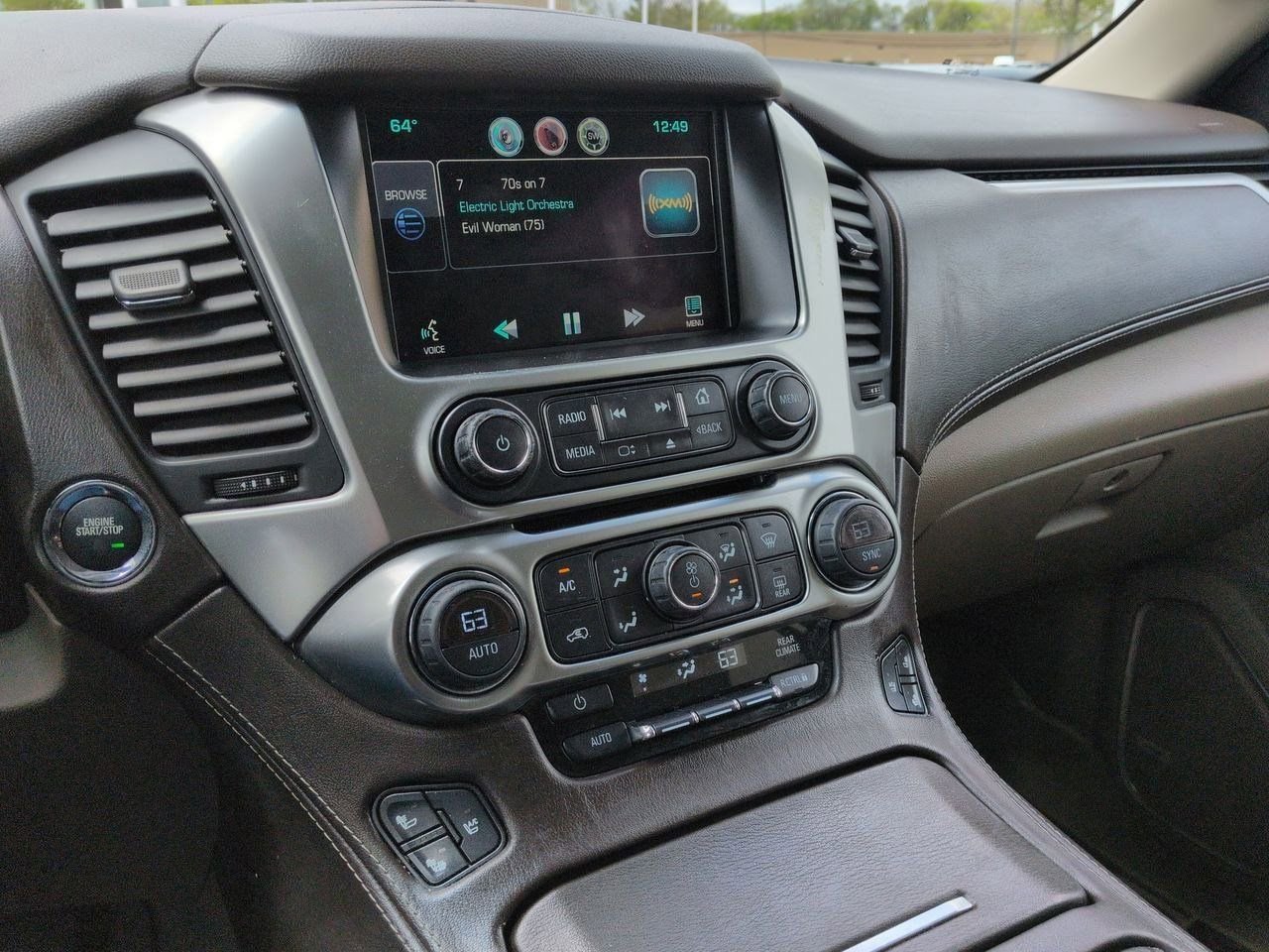 Thumbnail: 2015 Chevrolet Suburban - 27