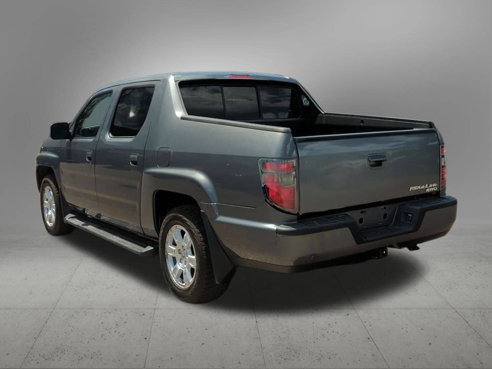 Thumbnail: 2013 Honda Ridgeline - 4