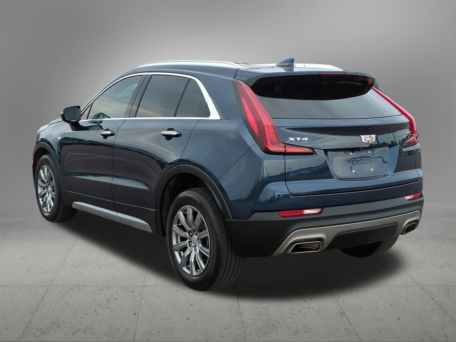 2021 Cadillac XT4 Premium Luxury photo 4
