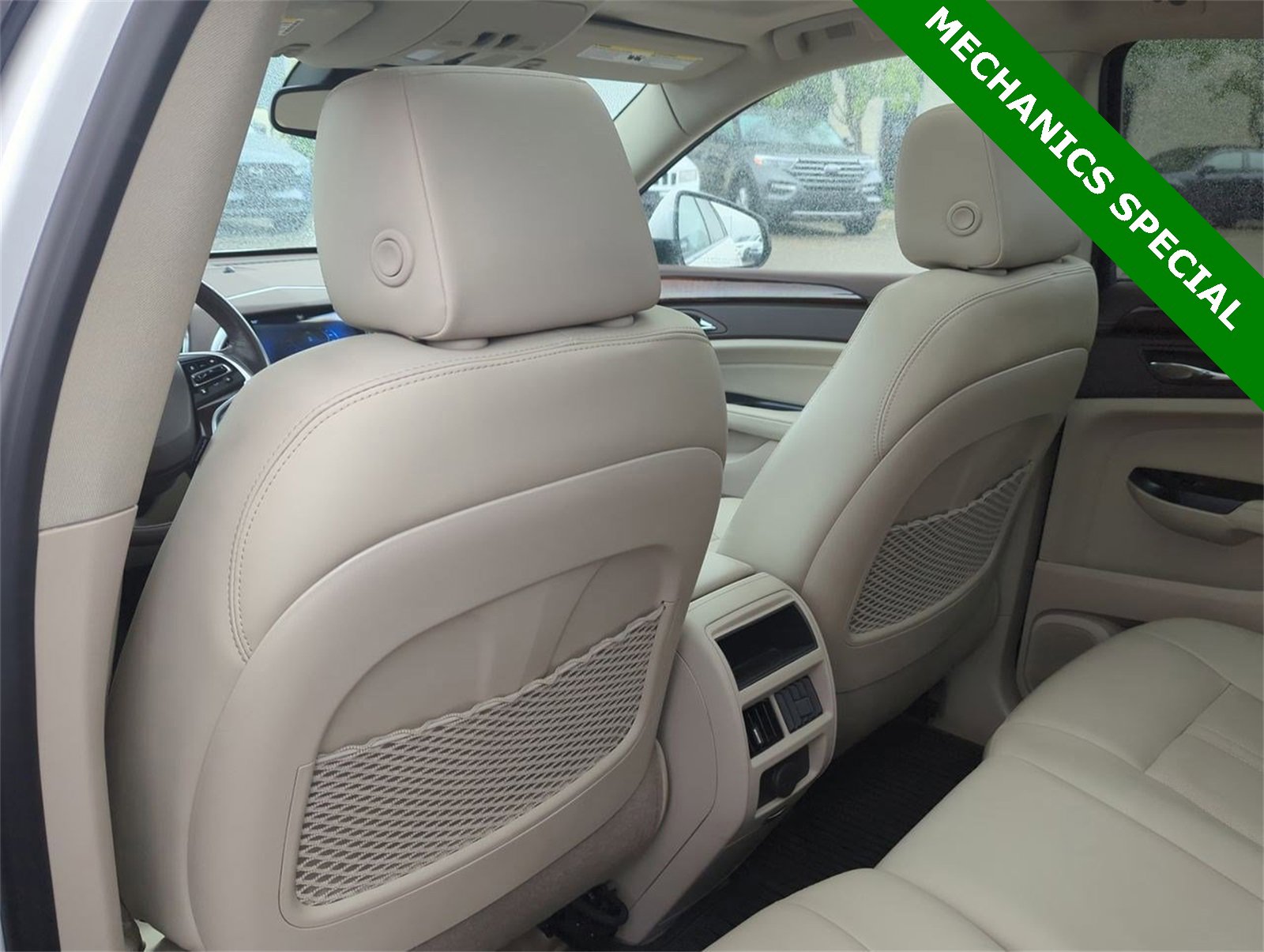 Thumbnail: 2014 Cadillac SRX - 16