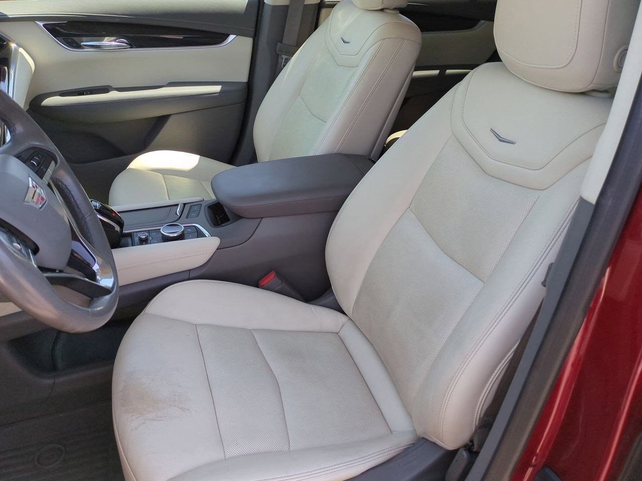 Thumbnail: 2021 Cadillac XT6 - 14
