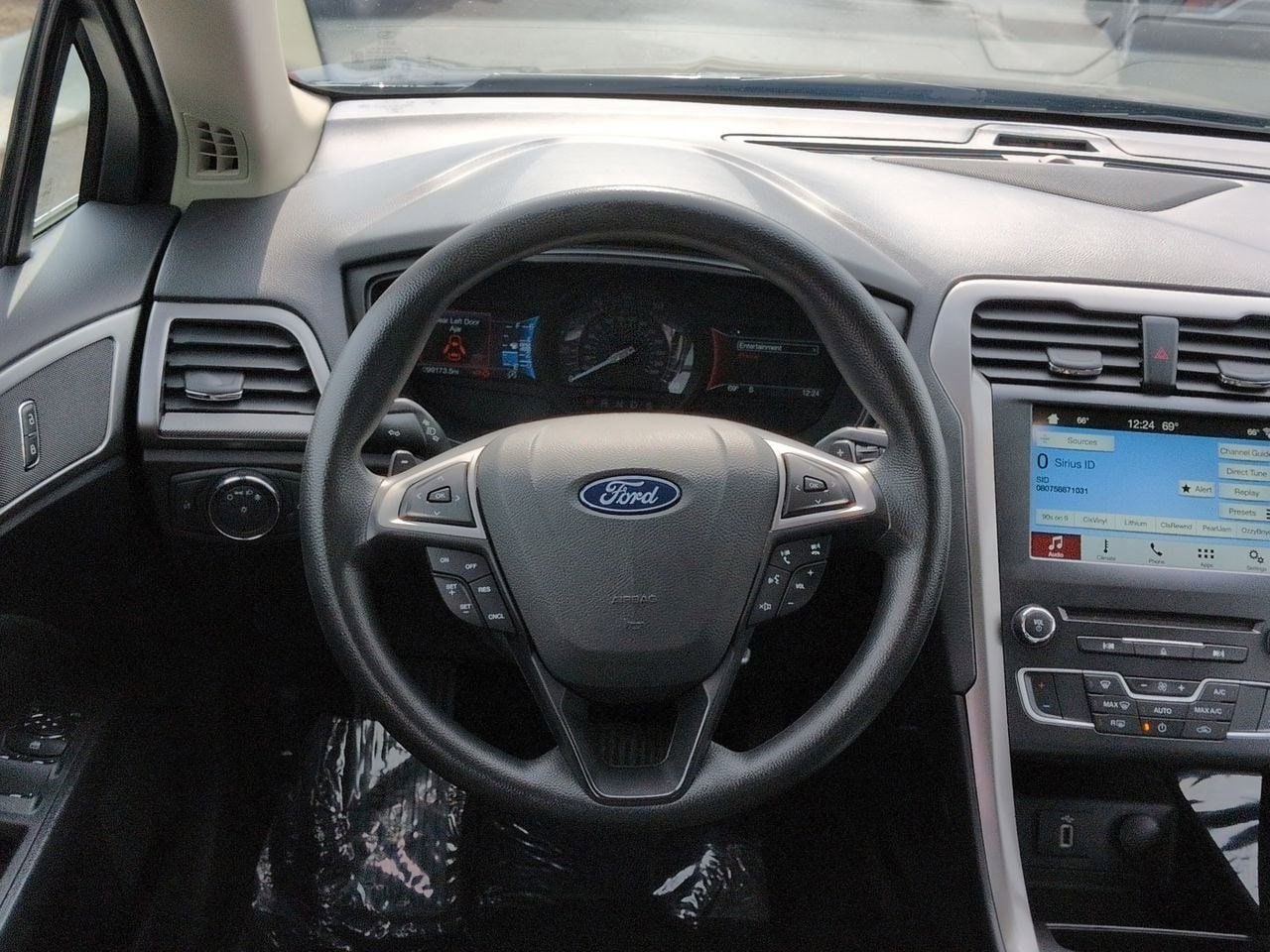 Thumbnail: 2018 Ford Fusion - 22