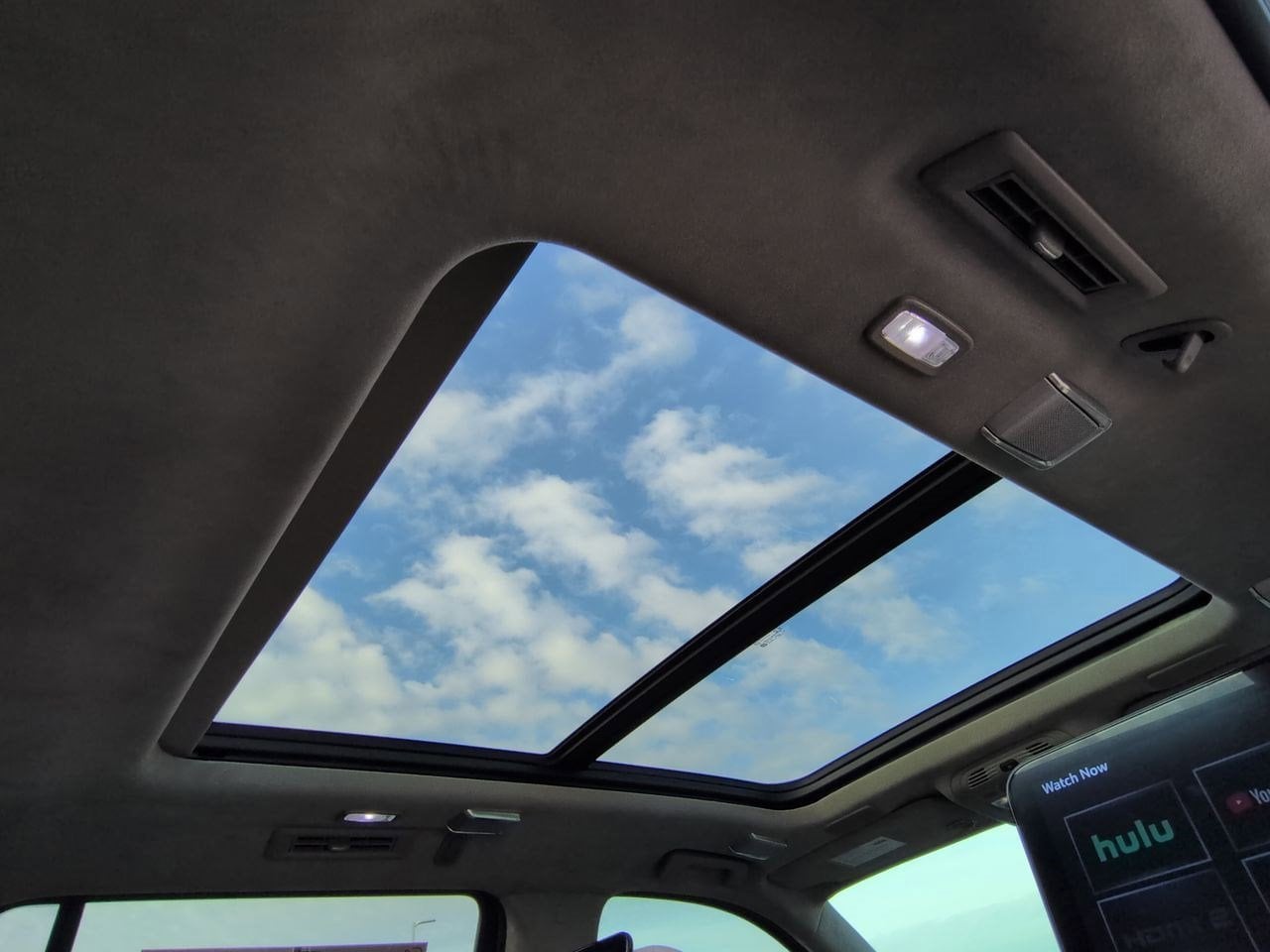 Thumbnail: 2022 Cadillac Escalade - 23