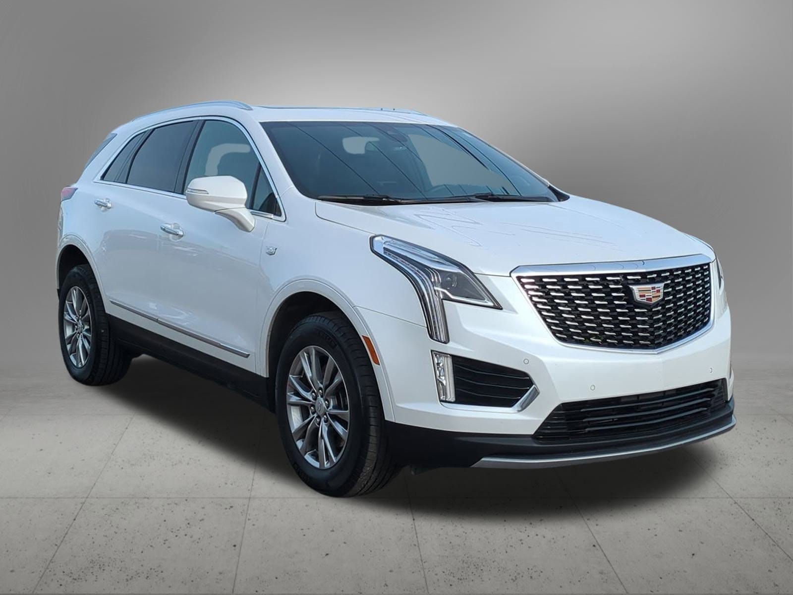 Thumbnail: 2023 Cadillac XT5 - 8