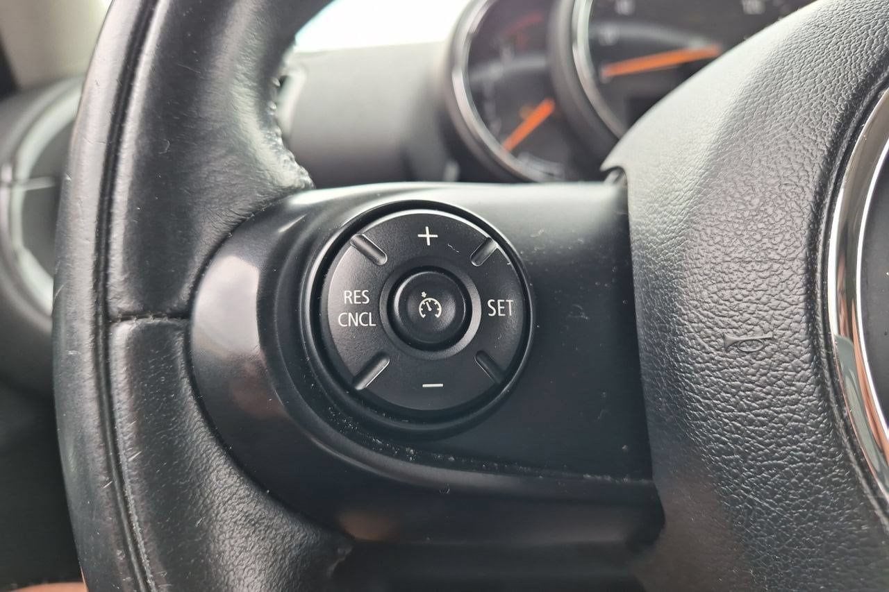 2017 MINI Clubman Base - Photo 23