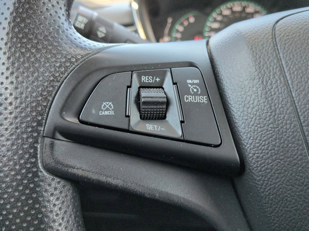 Thumbnail: 2021 Chevrolet Trax - 23