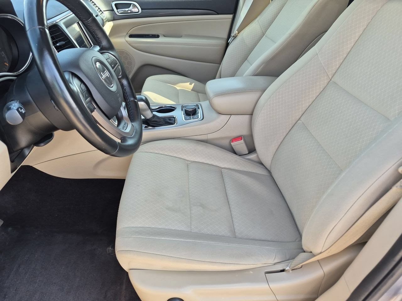 2019 Jeep Grand Cherokee Laredo E - Photo 16