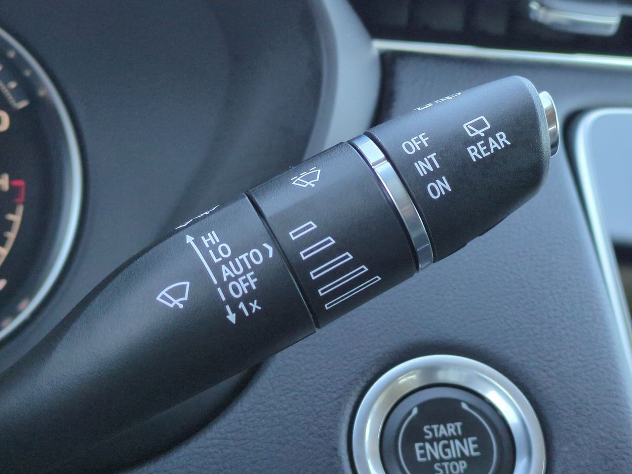 Thumbnail: 2023 Cadillac XT4 - 26