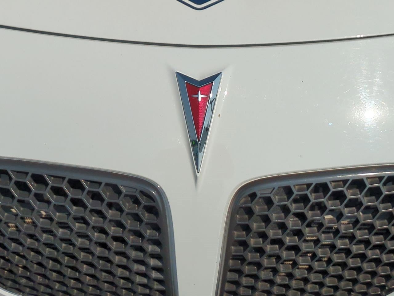 Thumbnail: 2008 Pontiac Solstice - 12