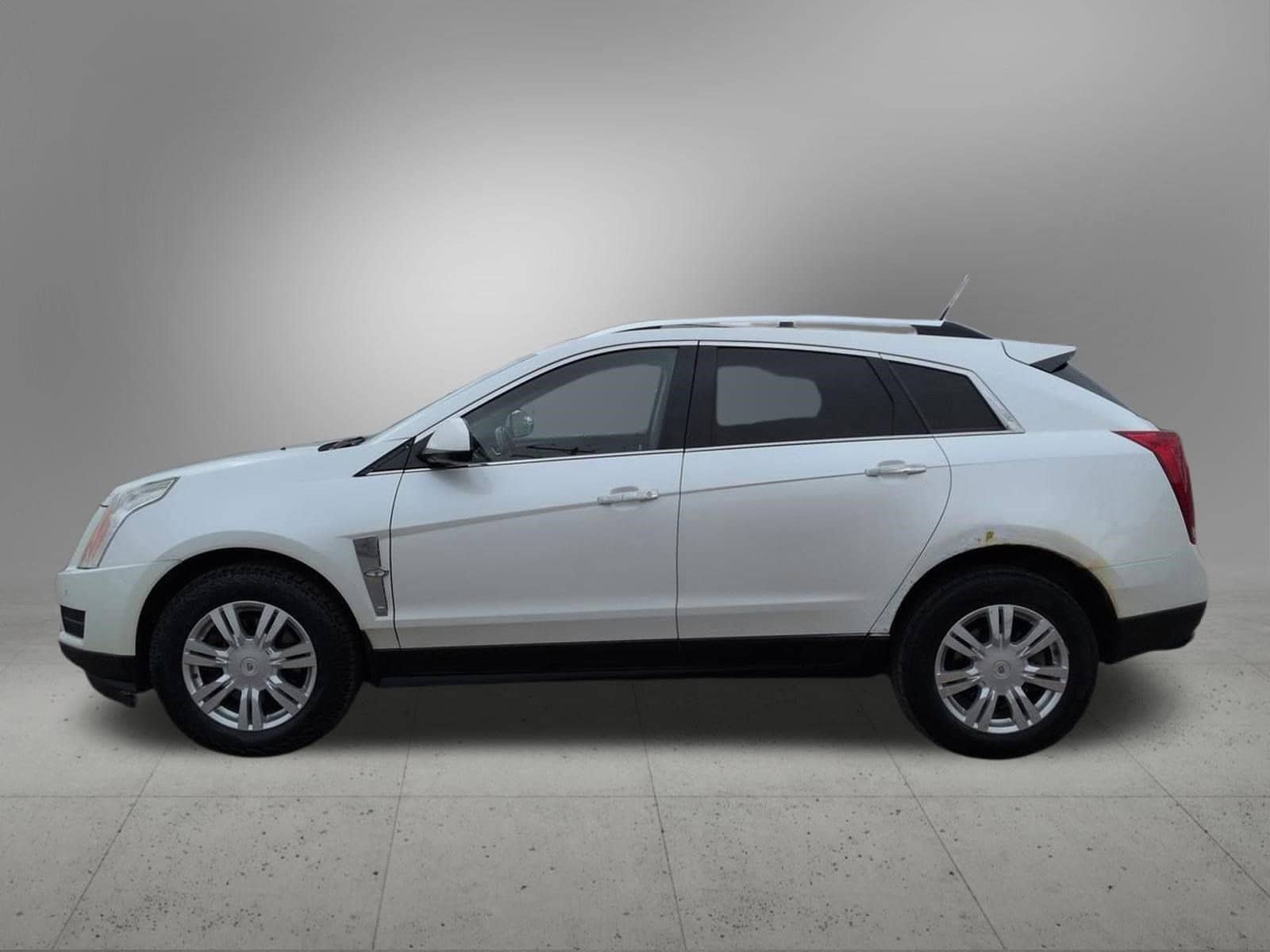Thumbnail: 2011 Cadillac SRX - 3