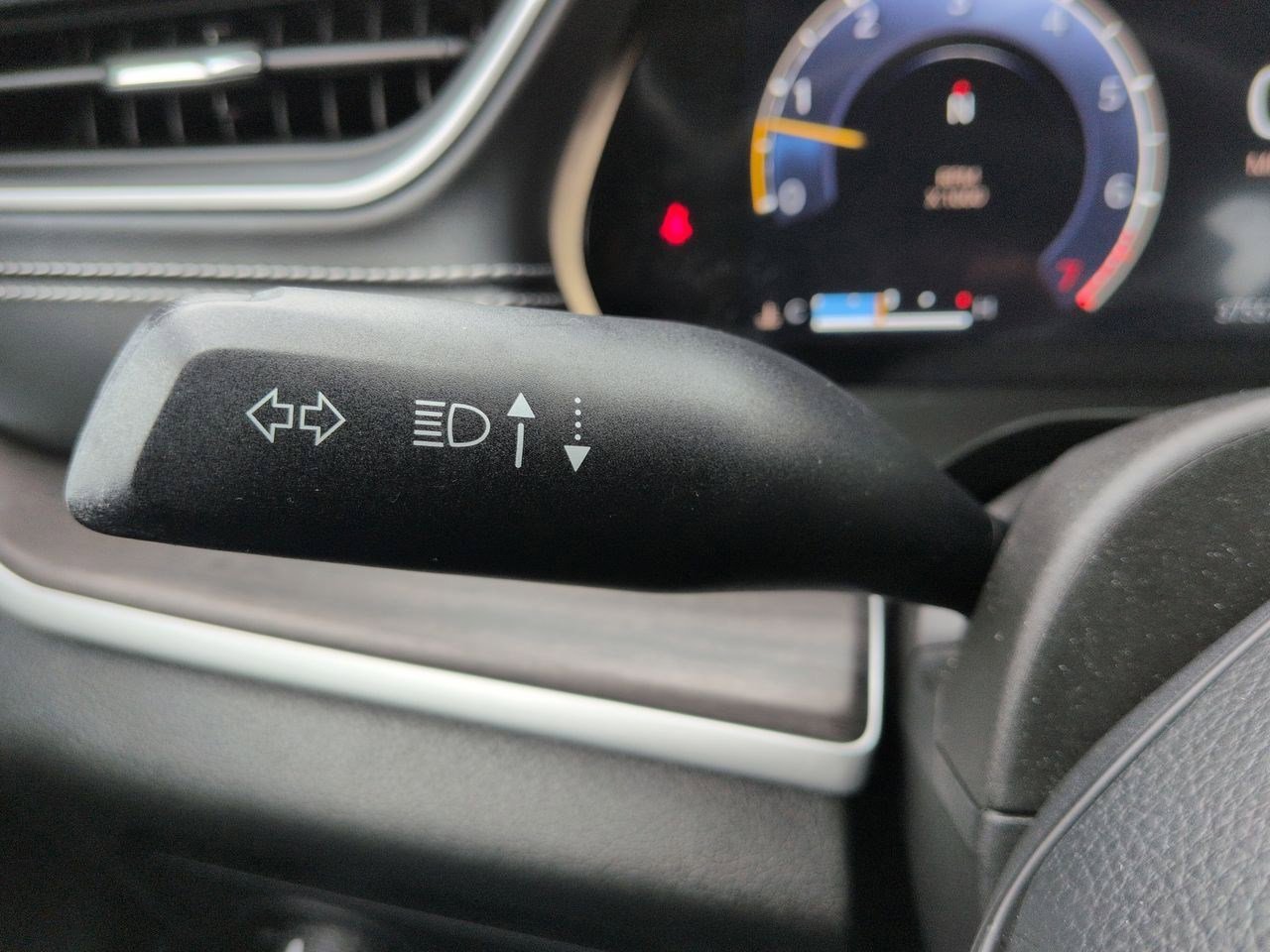 Thumbnail: 2022 Jeep Grand Cherokee - 26