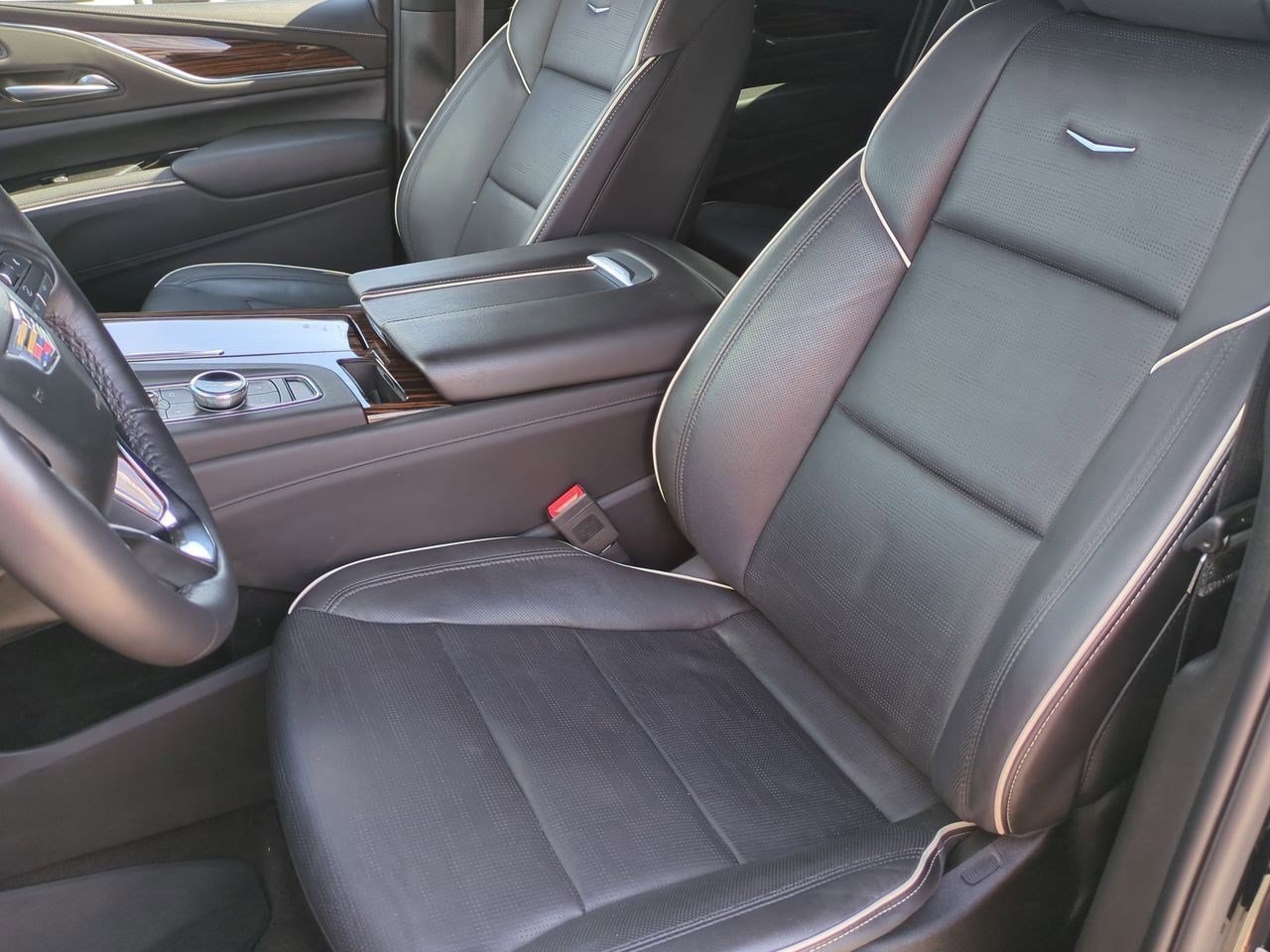 Thumbnail: 2024 Cadillac Escalade - 15