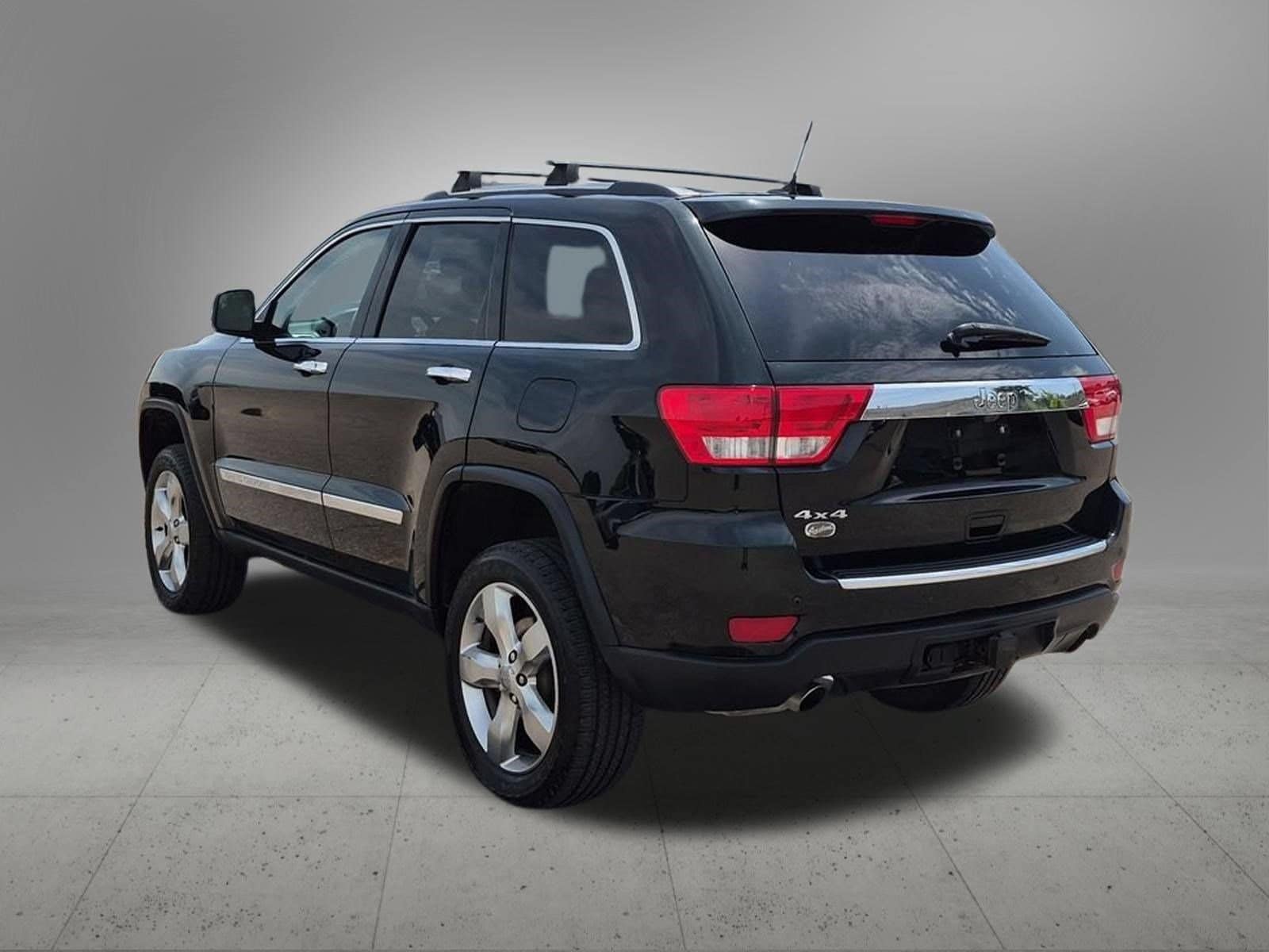 Thumbnail: 2013 Jeep Grand Cherokee - 4