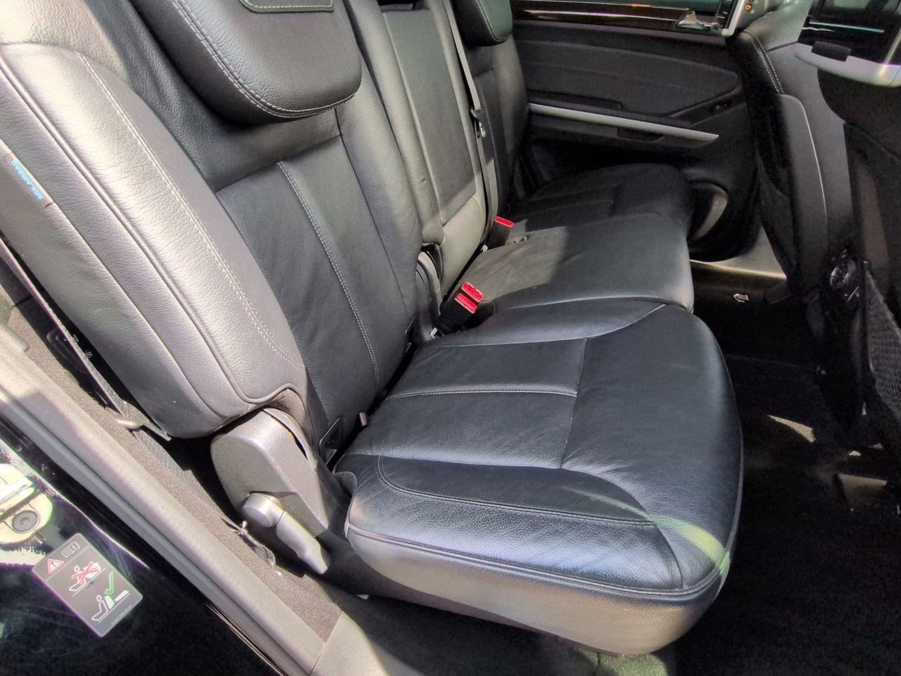 Thumbnail: 2011 Mercedes-Benz GL-Class - 21