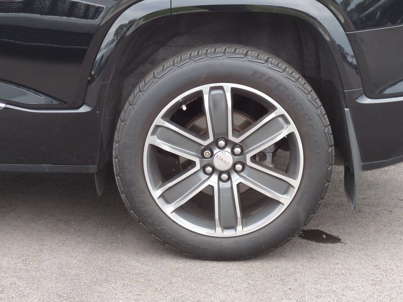2017 GMC Acadia Denali - Photo 13