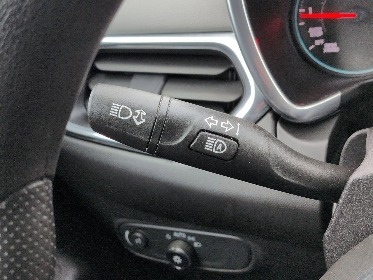 Thumbnail: 2020 Chevrolet Equinox - 26