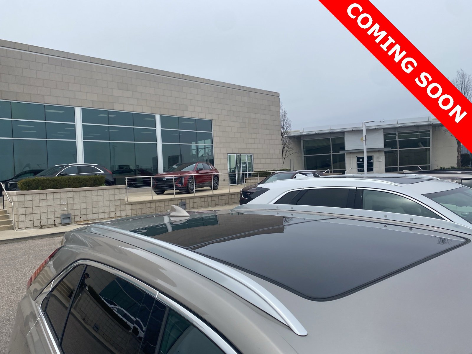 Thumbnail: 2022 Cadillac XT4 - 5