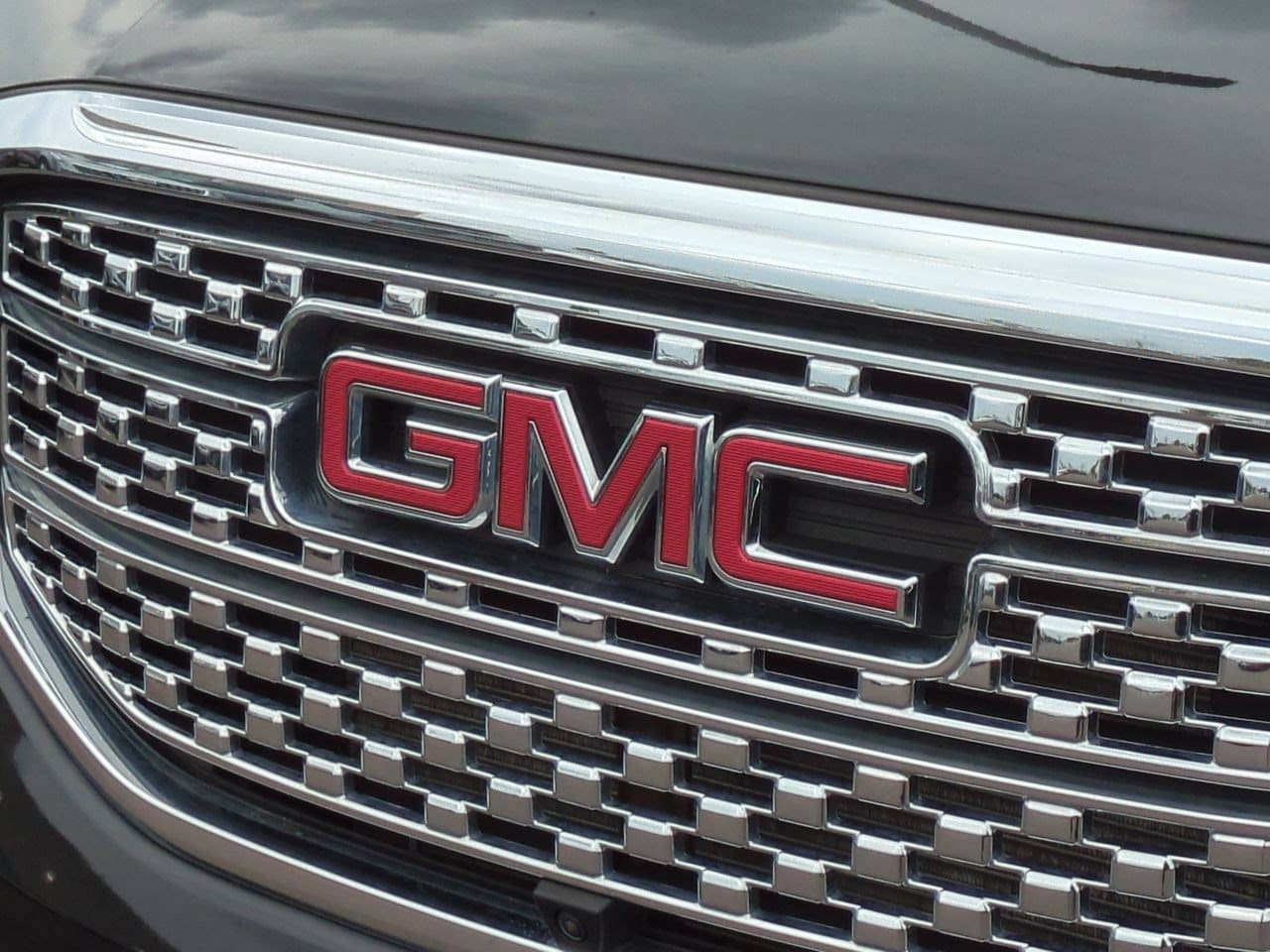 2017 GMC Acadia Denali - Photo 11