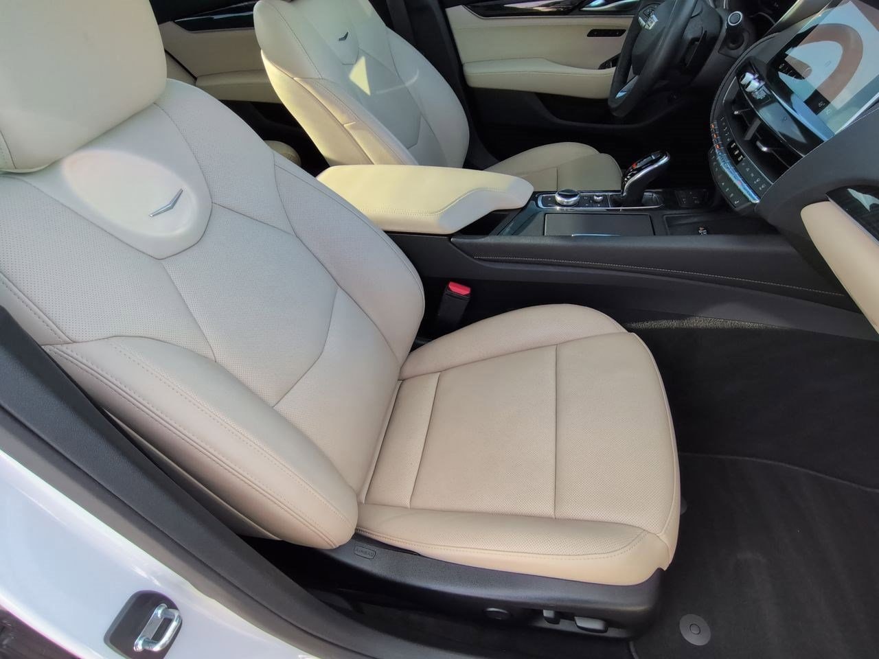 Thumbnail: 2021 Cadillac CT5 - 23