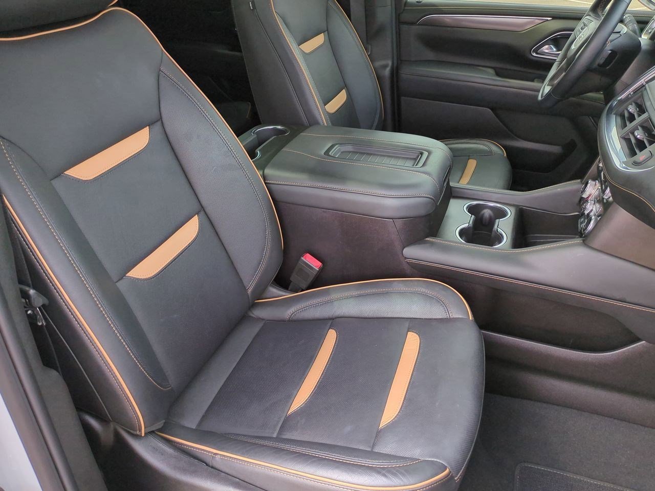 Thumbnail: 2023 GMC Yukon XL - 22