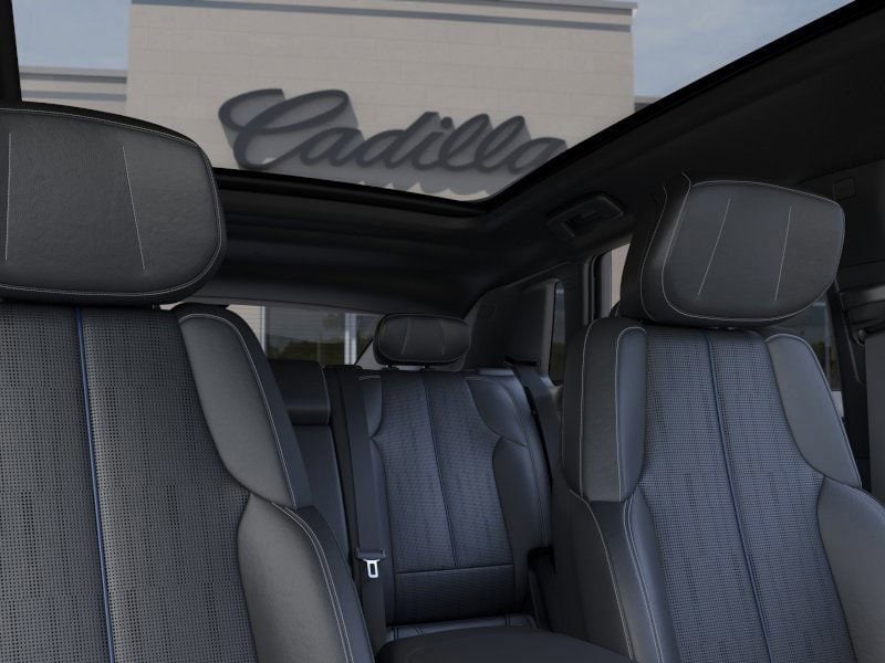Thumbnail: 2025 Cadillac Lyriq - 24