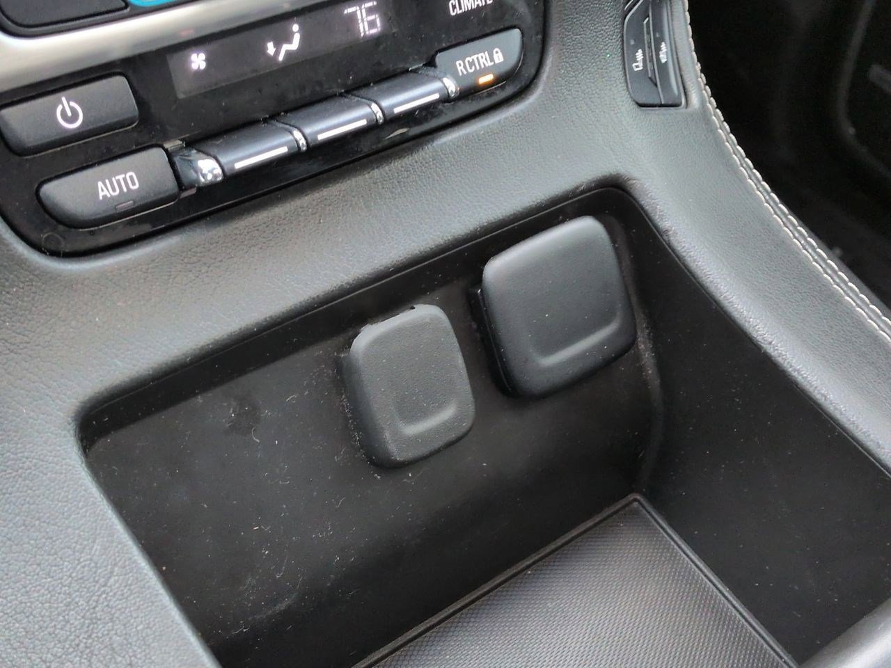 Thumbnail: 2019 GMC Yukon XL - 33