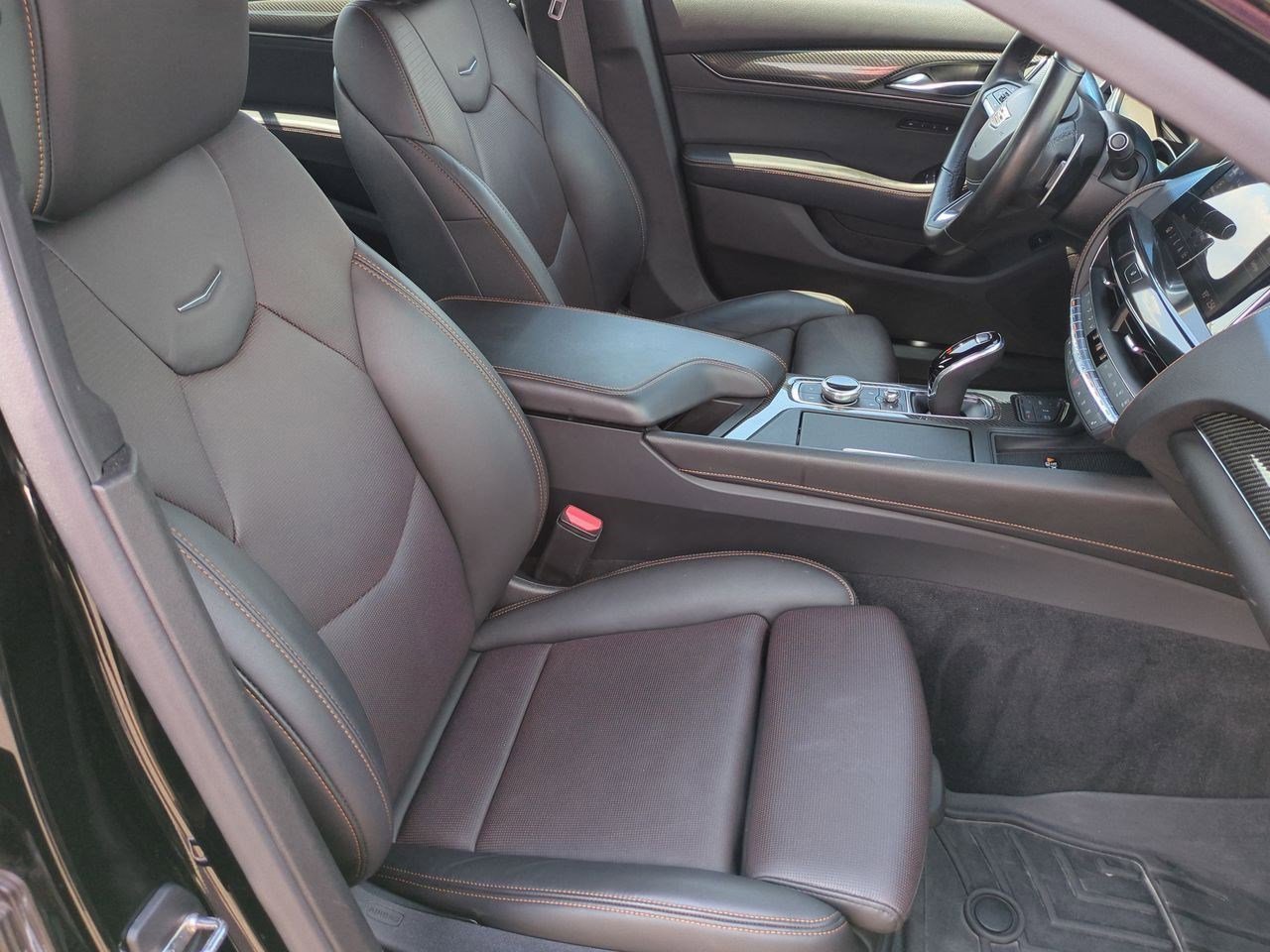 Thumbnail: 2022 Cadillac CT5 - 22