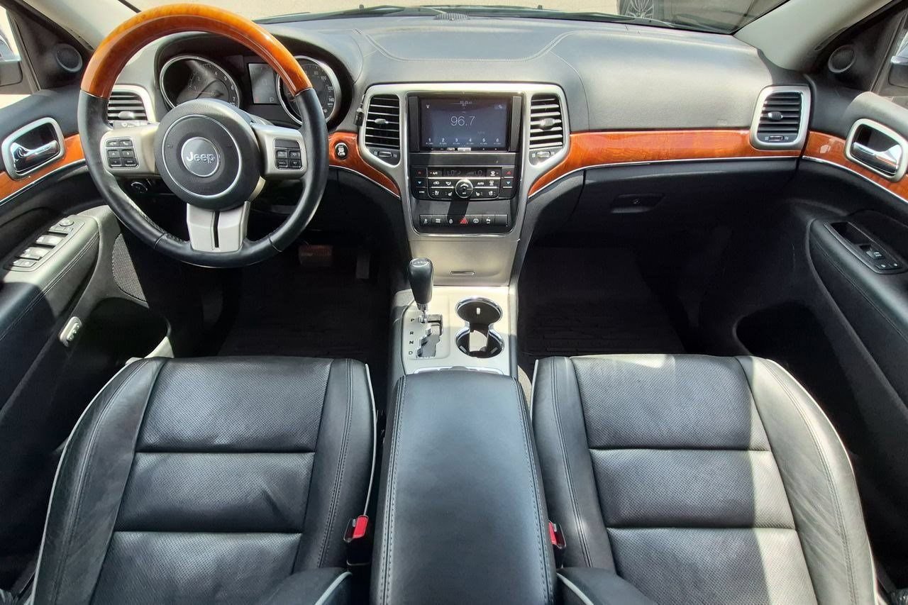 Thumbnail: 2013 Jeep Grand Cherokee - 15