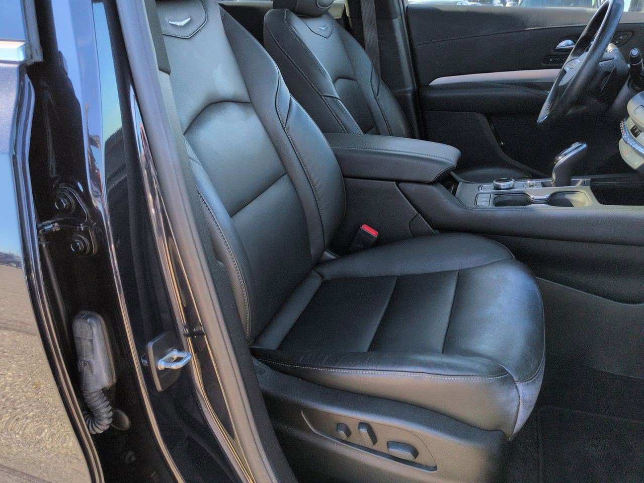 Thumbnail: 2023 Cadillac XT4 - 22