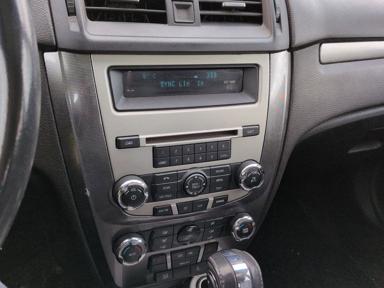 Thumbnail: 2011 Ford Fusion - 25