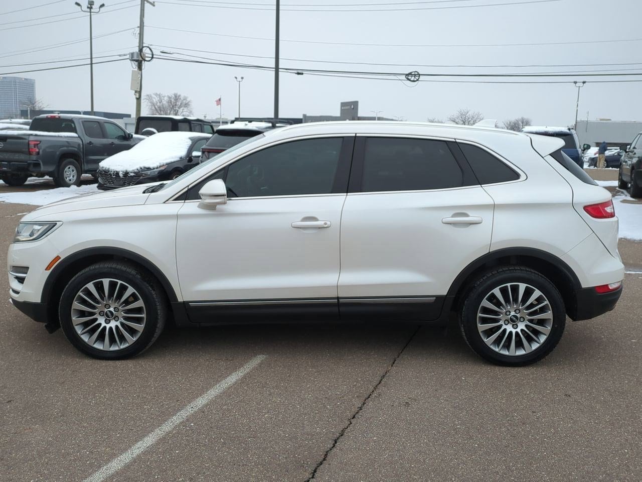 Thumbnail: 2017 Lincoln MKC - 3