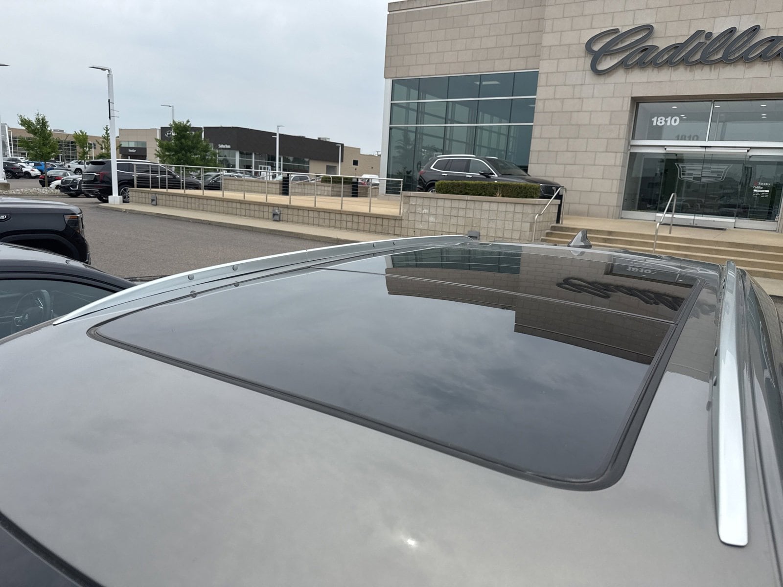 Thumbnail: 2018 Cadillac XT5 - 3