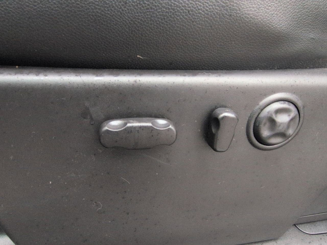 Thumbnail: 2012 Chevrolet Silverado 1500 - 17