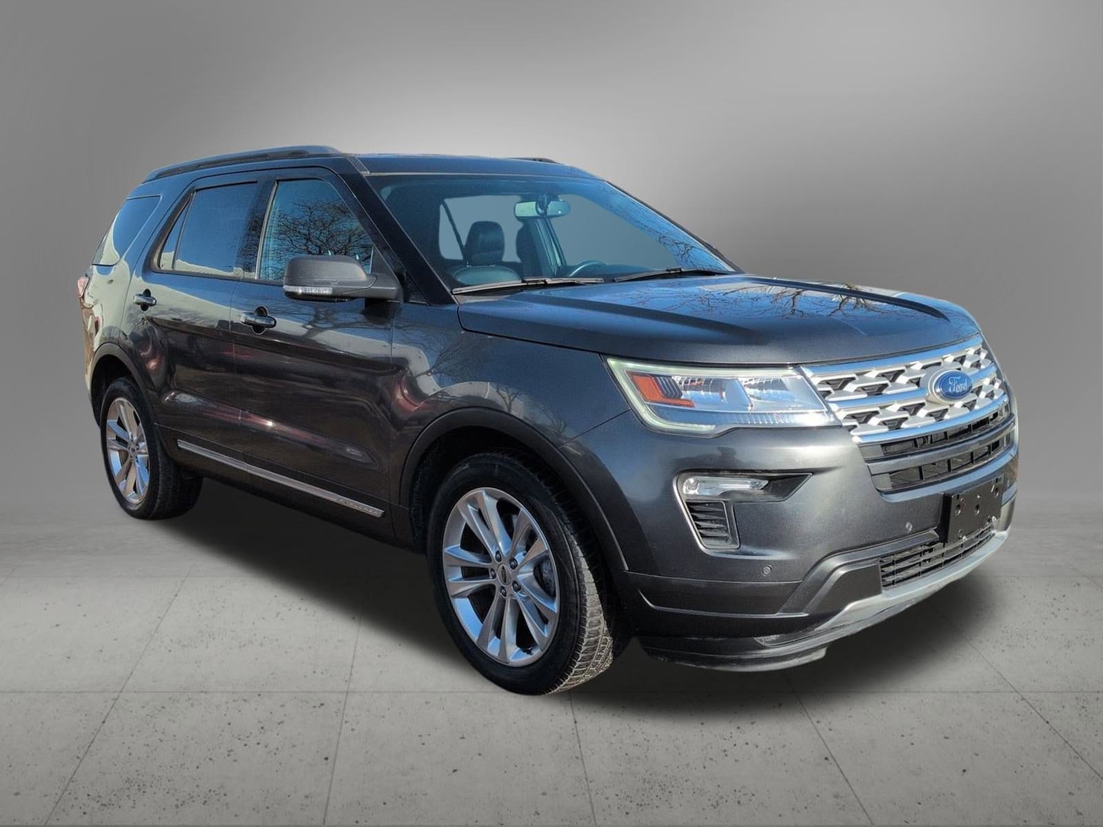 Thumbnail: 2019 Ford Explorer - 5