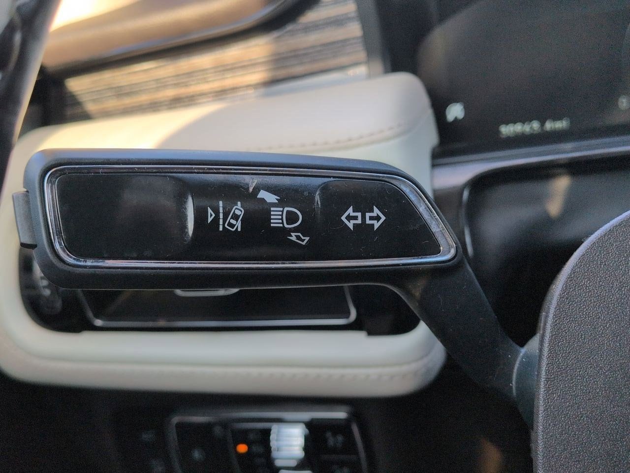 Thumbnail: 2023 Lincoln Nautilus - 28