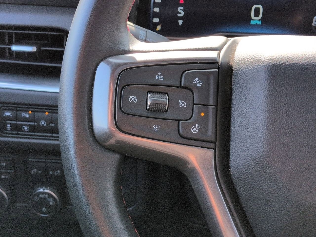 Thumbnail: 2023 Chevrolet Suburban - 25