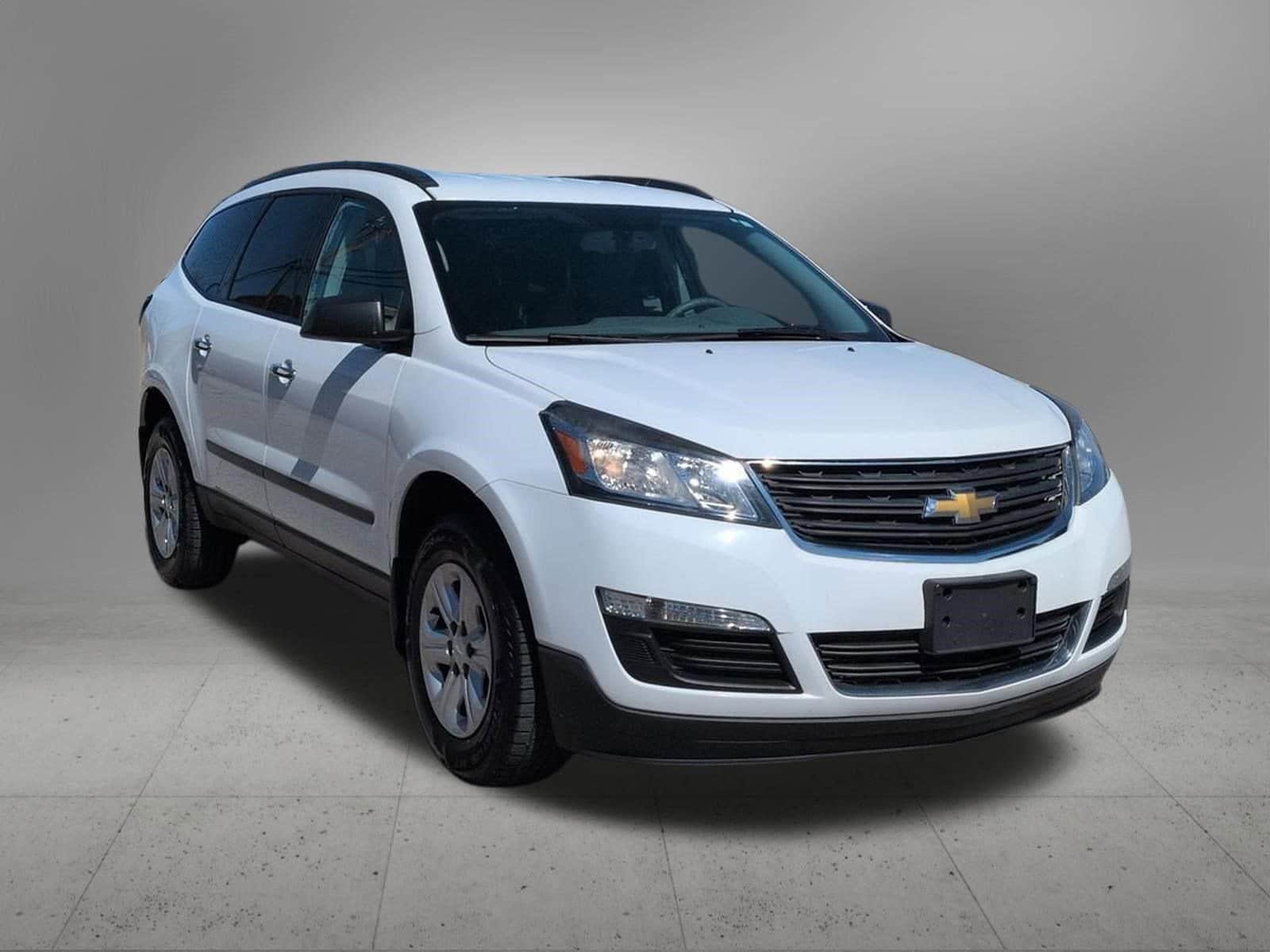 Thumbnail: 2017 Chevrolet Traverse - 8
