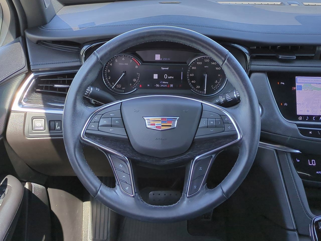 Thumbnail: 2023 Cadillac XT5 - 23