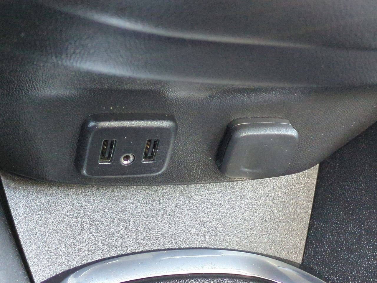 Thumbnail: 2018 Chevrolet Malibu - 32