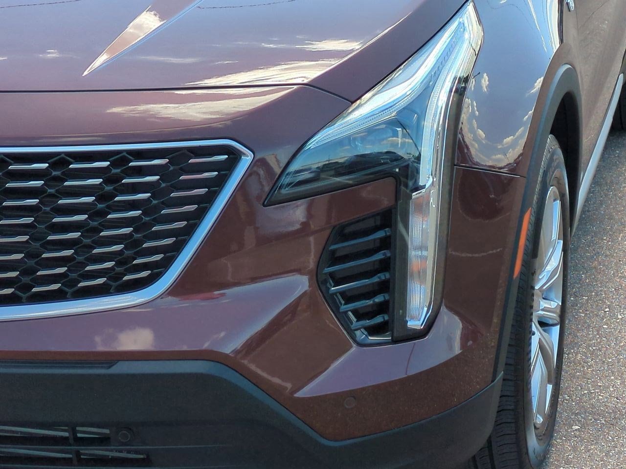 Thumbnail: 2022 Cadillac XT4 - 10