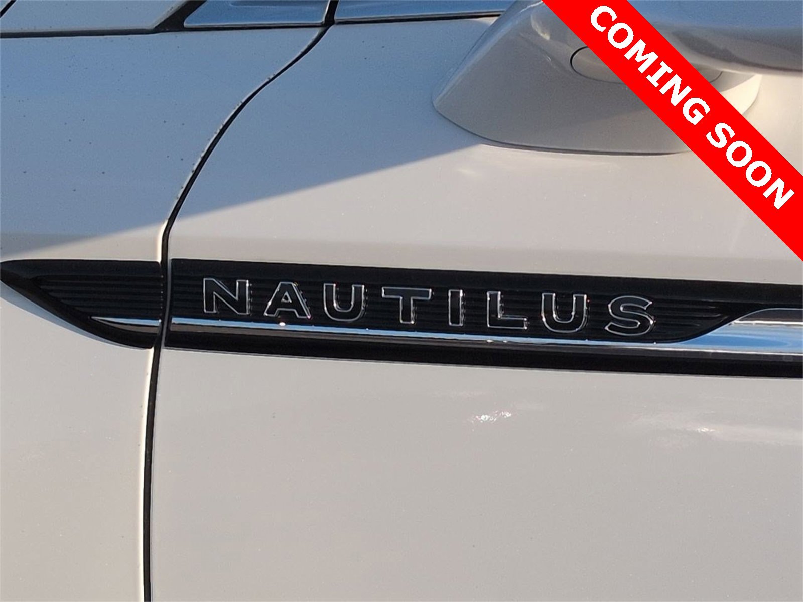 Thumbnail: 2023 Lincoln Nautilus - 12
