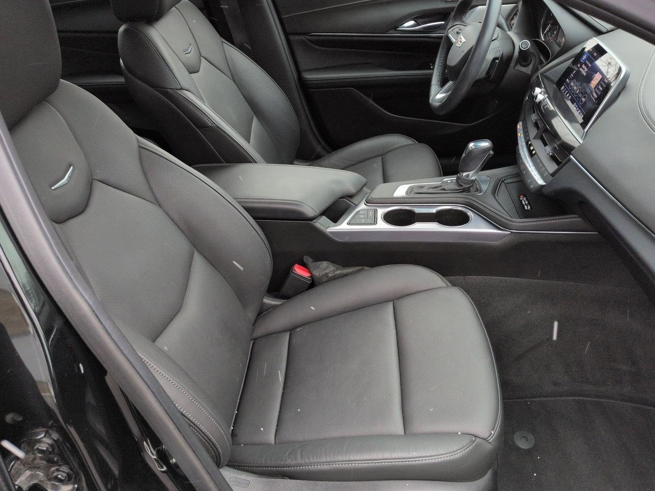 Thumbnail: 2023 Cadillac CT4 - 23