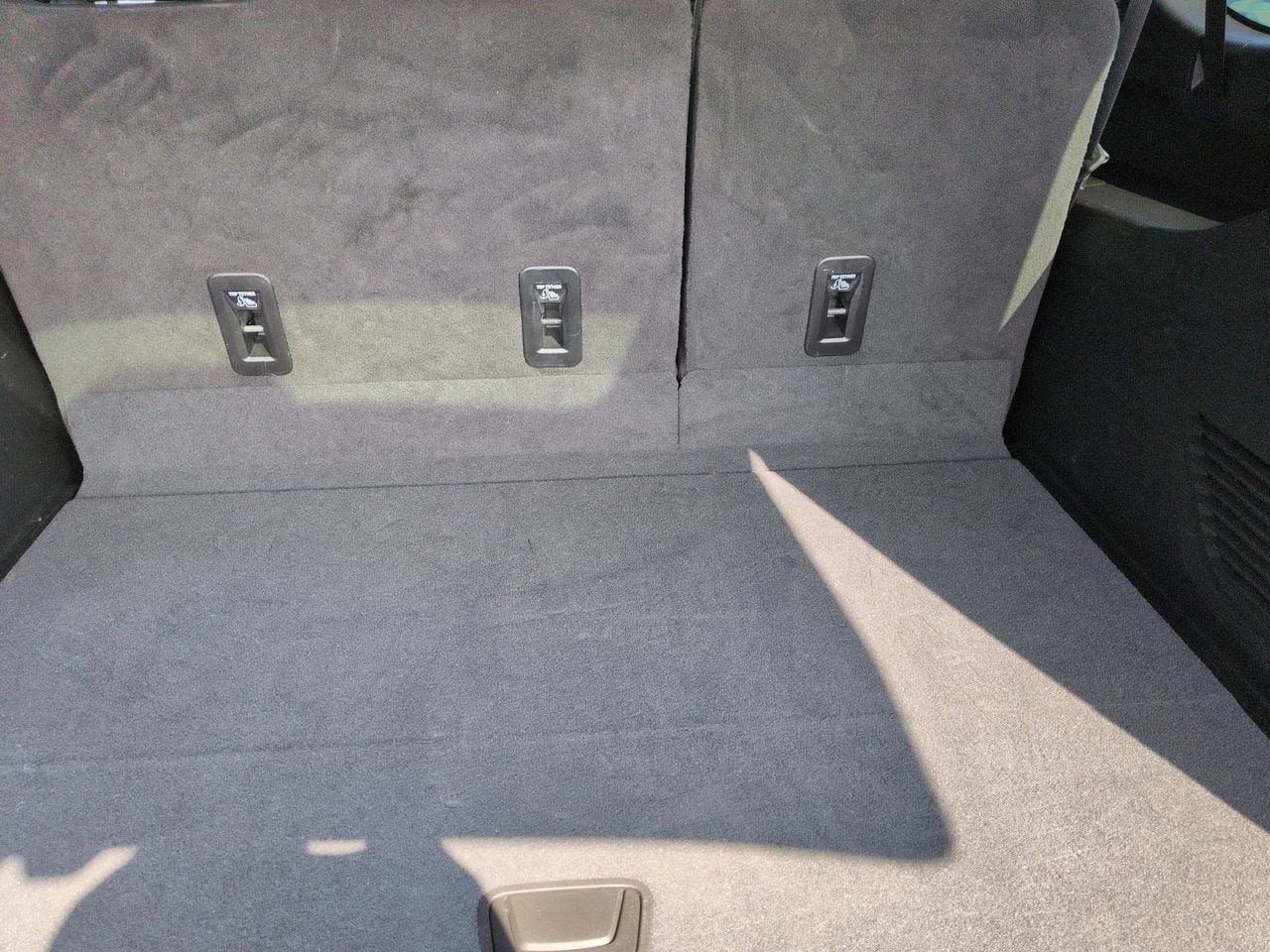 Thumbnail: 2023 Chevrolet Suburban - 34